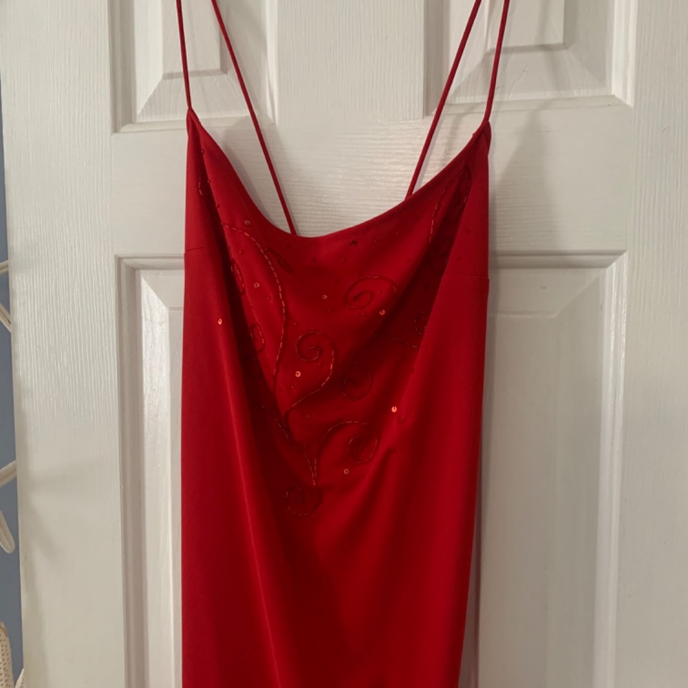 Red sequence pattern long evening dress